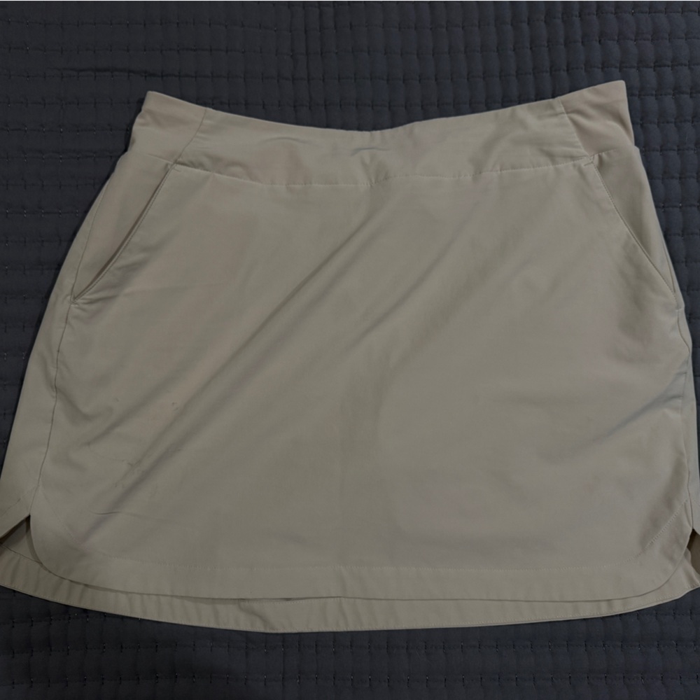 Walter Hagen Beige Performance Golf Skort